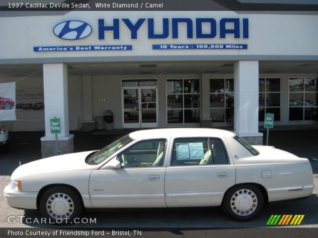 1997 Cadillac DeVille Sedan in White Diamond