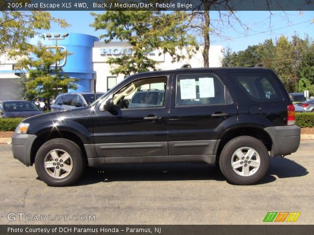 2005 Ford Escape XLS 4WD in Black