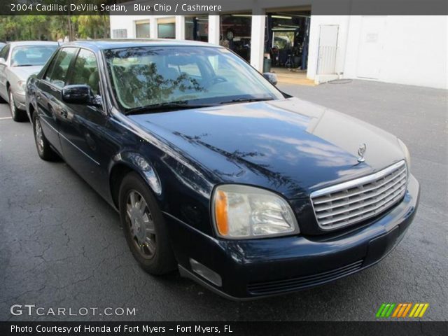 2004 Cadillac DeVille Sedan in Blue Chip