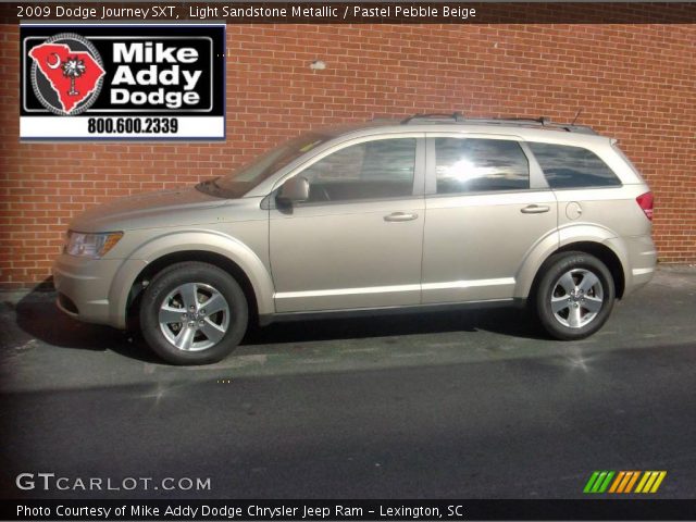 2009 Dodge Journey SXT in Light Sandstone Metallic