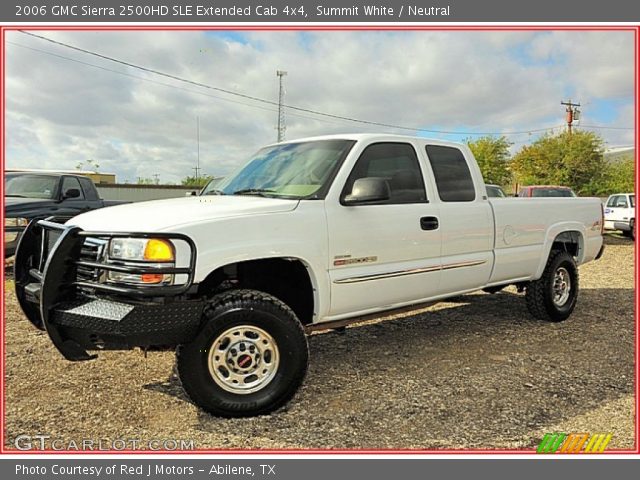 2006 GMC Sierra 2500HD SLE Extended Cab 4x4 in Summit White