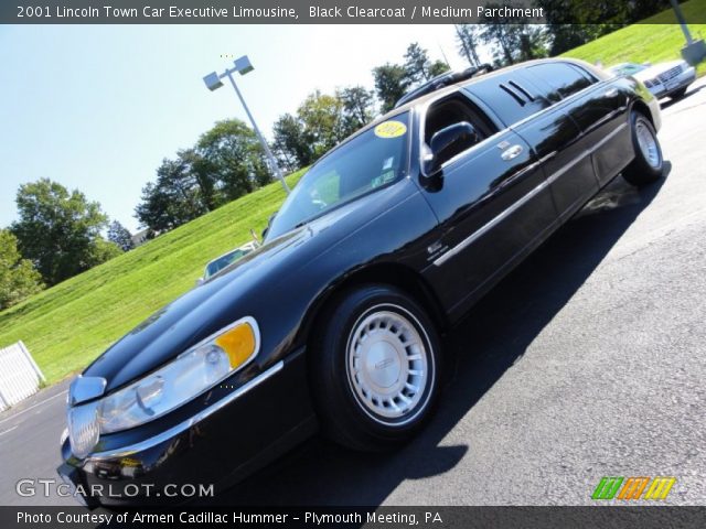 2001 Lincoln Town Car Executive Limousine in Black Clearcoat