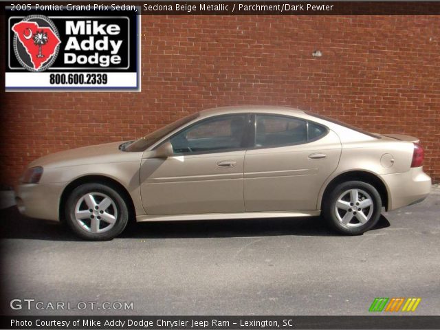 2005 Pontiac Grand Prix Sedan in Sedona Beige Metallic