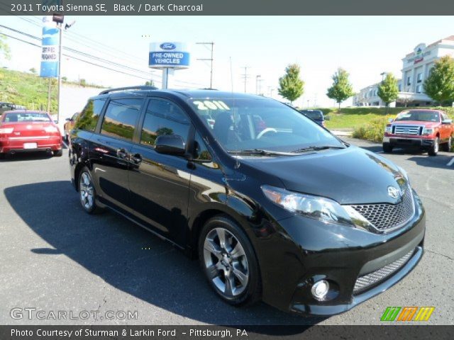 2011 Toyota Sienna SE in Black