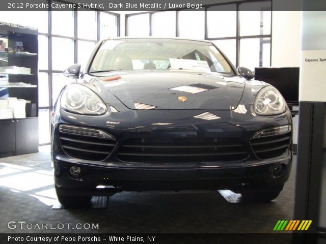 2012 Porsche Cayenne S Hybrid in Dark Blue Metallic