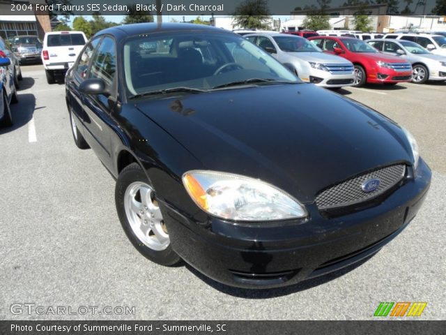 2004 Ford Taurus SES Sedan in Black