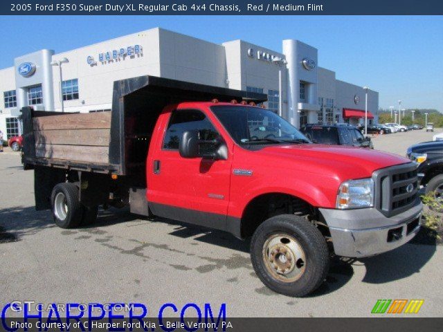 2005 Ford F350 Super Duty XL Regular Cab 4x4 Chassis in Red