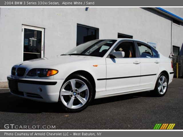 2004 BMW 3 Series 330xi Sedan in Alpine White