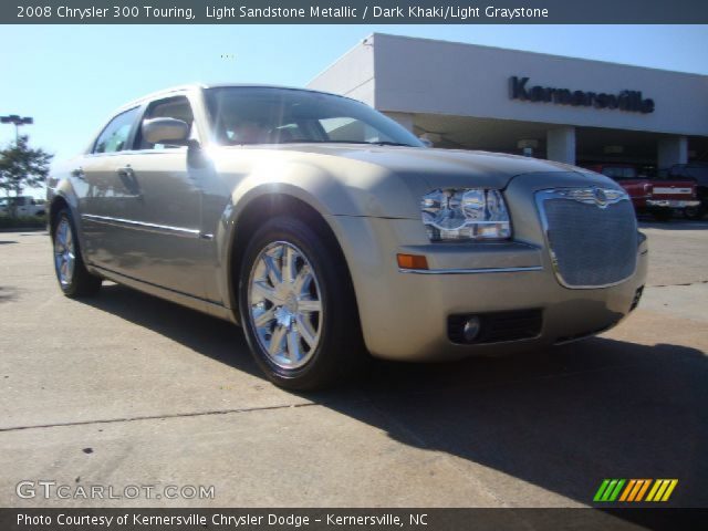 2008 Chrysler 300 Touring in Light Sandstone Metallic