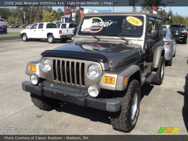 2006 Jeep Wrangler Unlimited 4x4 in Light Khaki Metallic