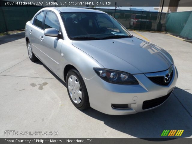 2007 Mazda MAZDA3 i Sedan in Sunlight Silver Metallic