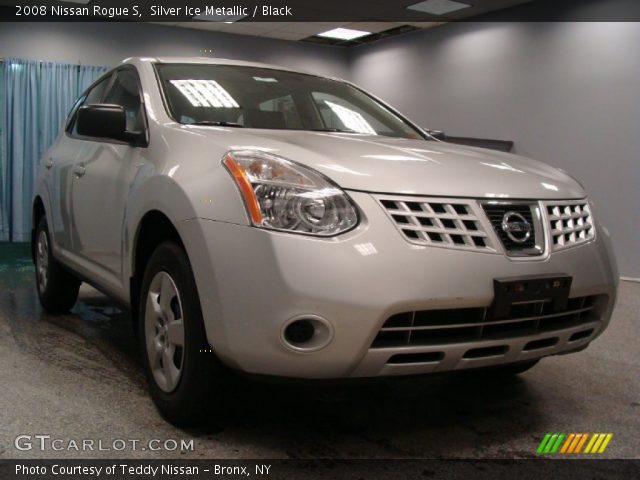 2008 Nissan Rogue S in Silver Ice Metallic