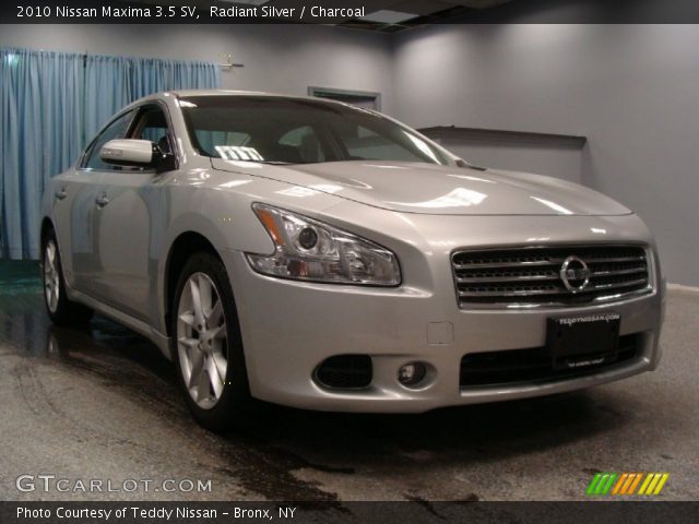 2010 Nissan Maxima 3.5 SV in Radiant Silver