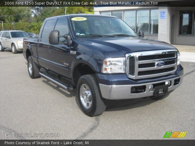 2006 Ford F250 Super Duty XLT FX4 Crew Cab 4x4 in True Blue Metallic