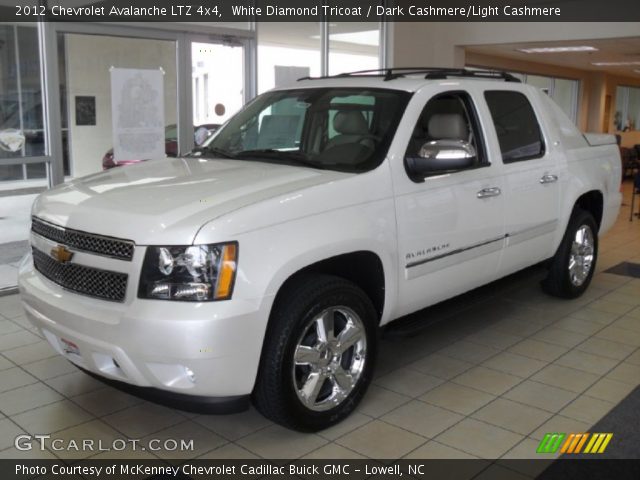 2012 Chevrolet Avalanche LTZ 4x4 in White Diamond Tricoat