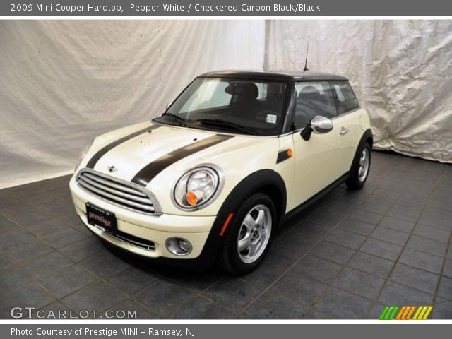 2009 Mini Cooper Hardtop in Pepper White