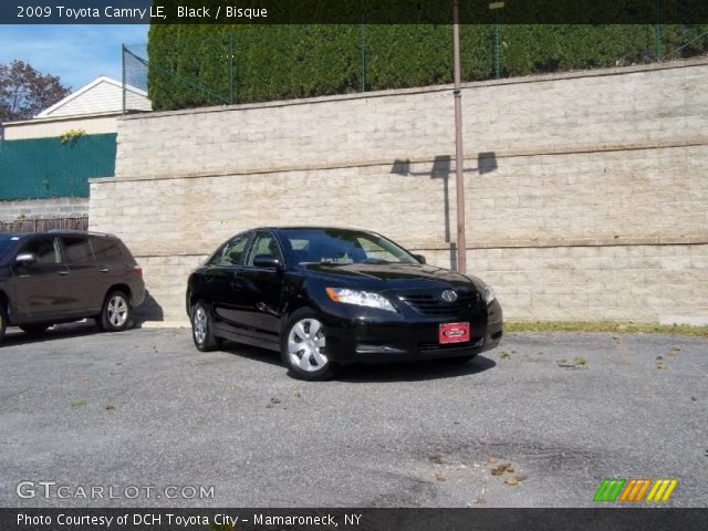 2009 Toyota Camry LE in Black