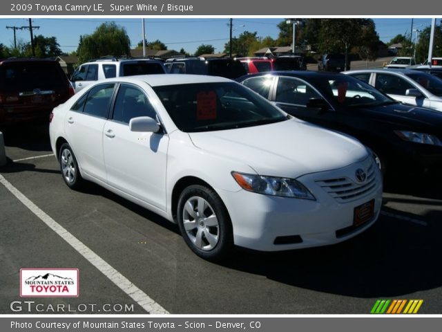 2009 Toyota Camry LE in Super White