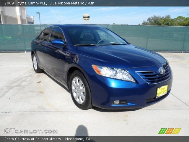 2009 Toyota Camry XLE in Blue Ribbon Metallic