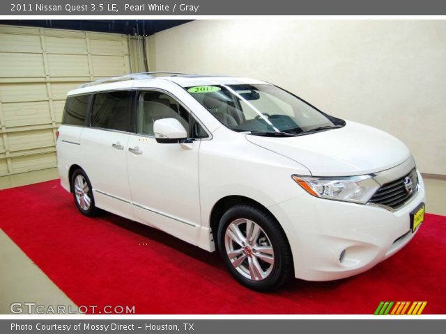2011 Nissan Quest 3.5 LE in Pearl White