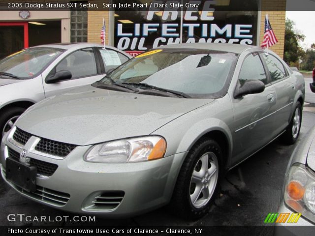 2005 Dodge Stratus SXT Sedan in Satin Jade Pearl