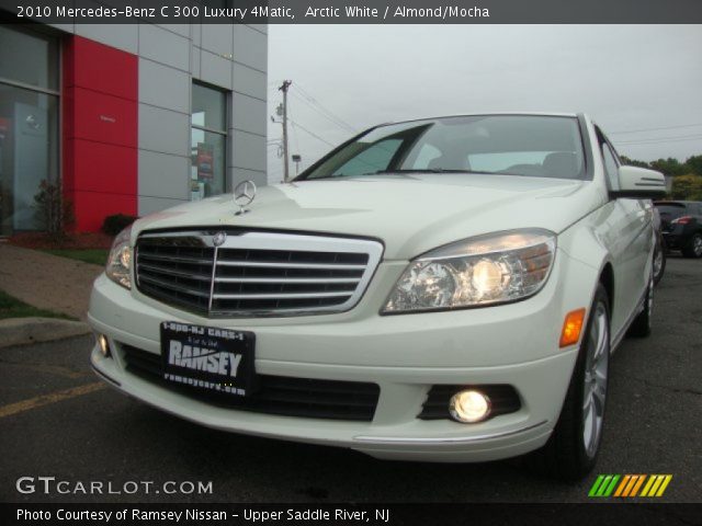 2010 Mercedes-Benz C 300 Luxury 4Matic in Arctic White