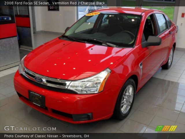 2008 Ford Focus SE Sedan in Vermillion Red
