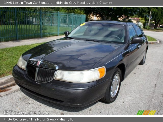 1998 Lincoln Town Car Signature in Midnight Grey Metallic