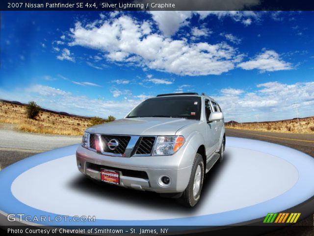 2007 Nissan Pathfinder SE 4x4 in Silver Lightning