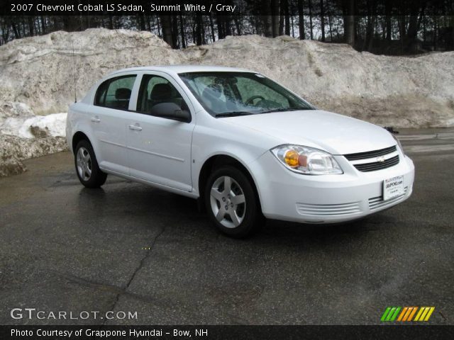 2007 Chevrolet Cobalt LS Sedan in Summit White