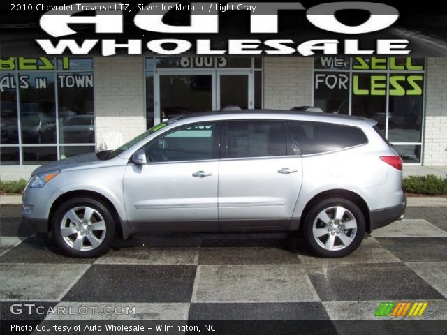 2010 Chevrolet Traverse LTZ in Silver Ice Metallic