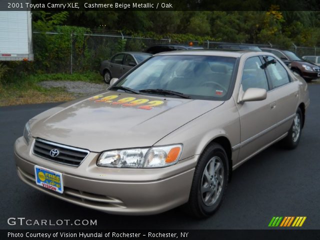 2001 Toyota Camry XLE in Cashmere Beige Metallic