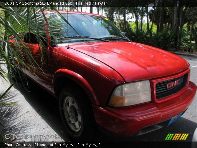 2001 GMC Sonoma SLS Extended Cab in Fire Red