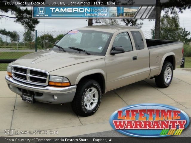 2003 Dodge Dakota SLT Club Cab in Light Almond Pearl