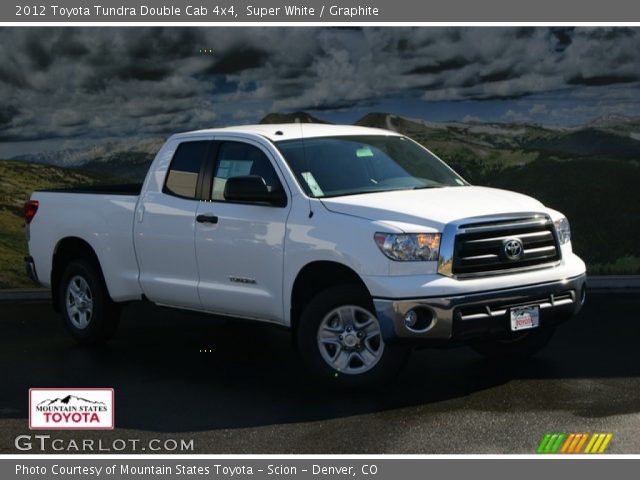2012 Toyota Tundra Double Cab 4x4 in Super White