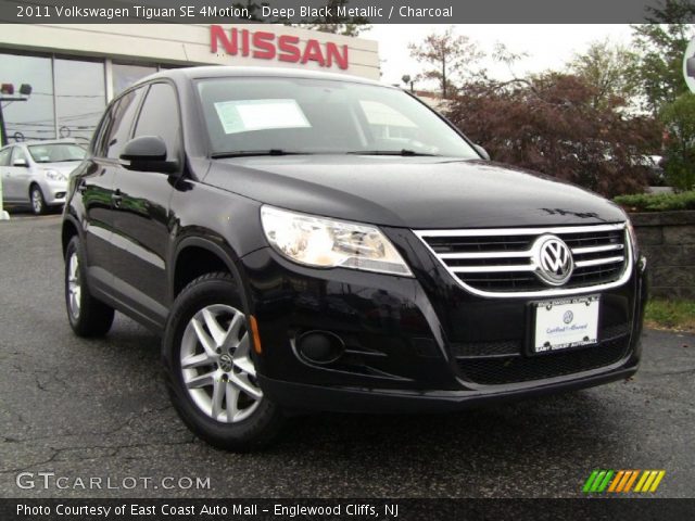 2011 Volkswagen Tiguan SE 4Motion in Deep Black Metallic