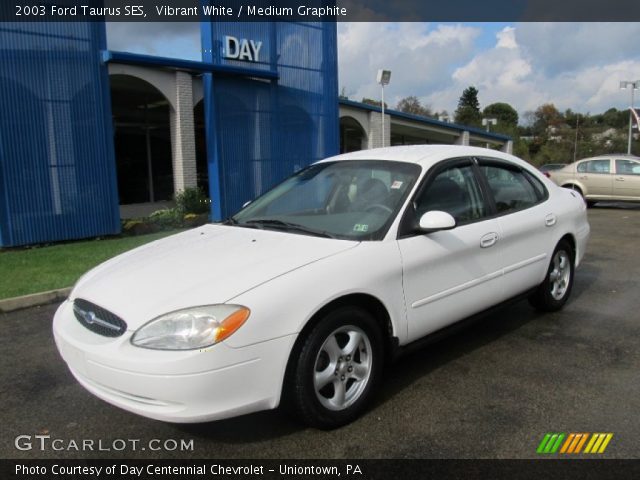 2003 Ford Taurus SES in Vibrant White