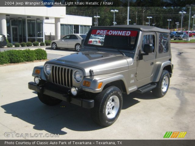 2004 Jeep Wrangler Sahara 4x4 in Light Khaki Metallic