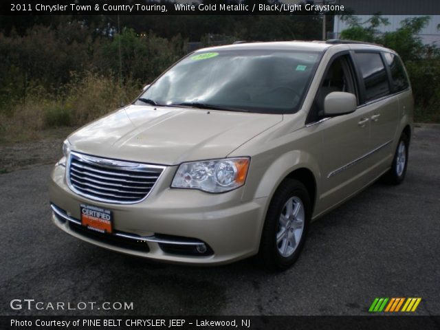 2011 Chrysler Town & Country Touring in White Gold Metallic