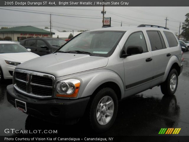 2005 Dodge Durango ST 4x4 in Bright Silver Metallic