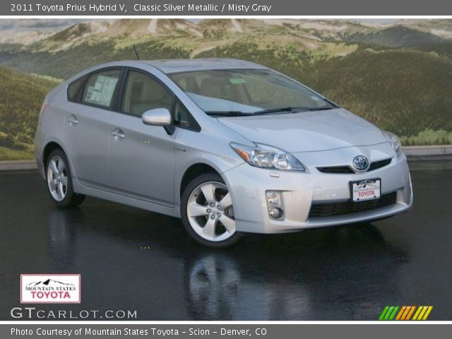 2011 Toyota Prius Hybrid V in Classic Silver Metallic