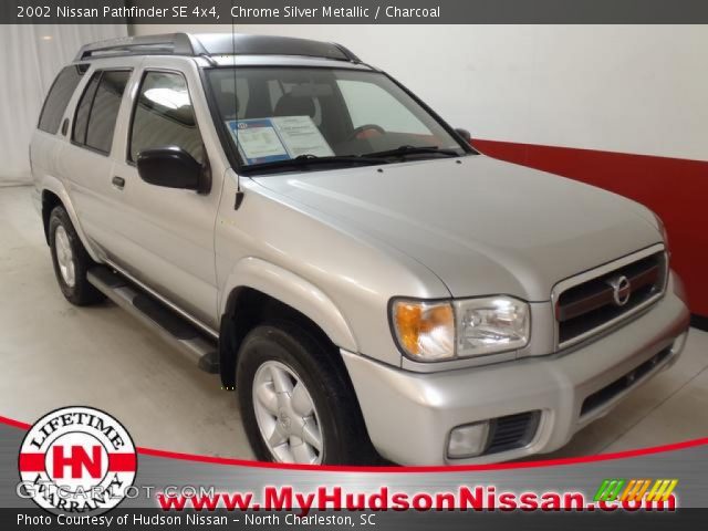 2002 Nissan Pathfinder SE 4x4 in Chrome Silver Metallic