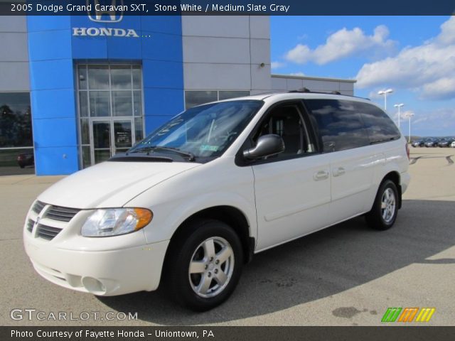 2005 Dodge Grand Caravan SXT in Stone White