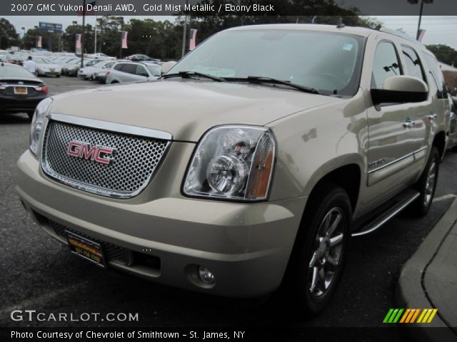 2007 GMC Yukon Denali AWD in Gold Mist Metallic