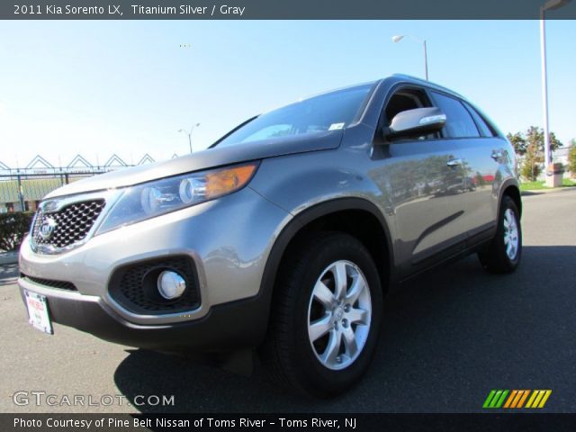 2011 Kia Sorento LX in Titanium Silver