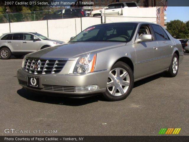 2007 Cadillac DTS Sedan in Light Platinum