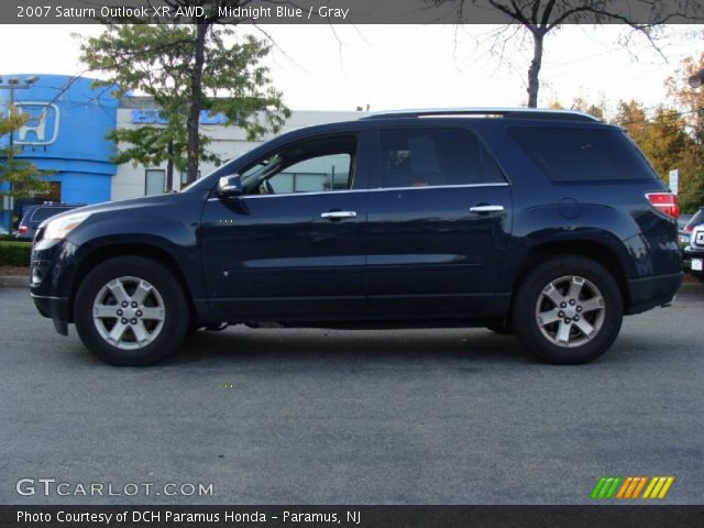 2007 Saturn Outlook XR AWD in Midnight Blue