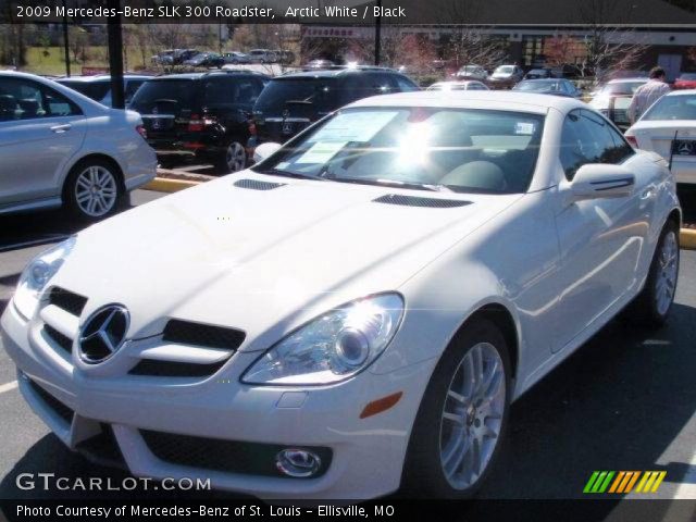 2009 Mercedes-Benz SLK 300 Roadster in Arctic White