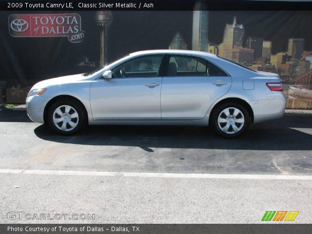 2009 Toyota Camry LE in Classic Silver Metallic