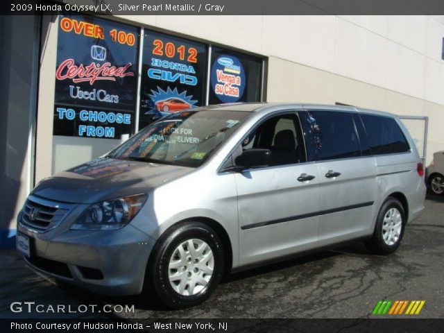 2009 Honda Odyssey LX in Silver Pearl Metallic